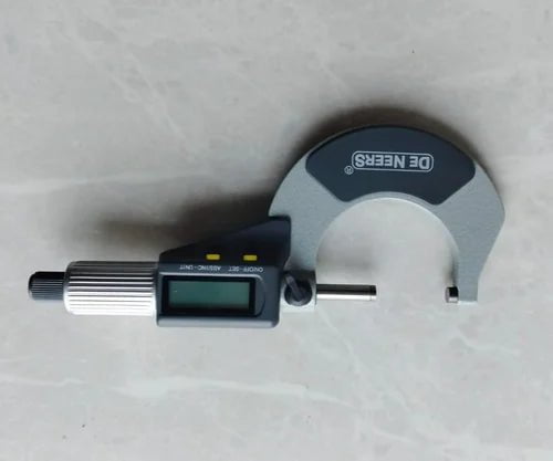 De Neers Digimatic Micrometer DeNeers 25-50mm Digimatic Micrometer